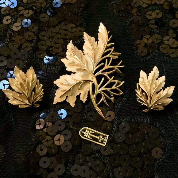 Trifari Jewelry - Vintage Crown Trifari Maple Leaf Brooch Pin and Clip Earrings.